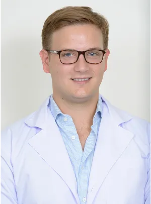 Dr. Noah Williams